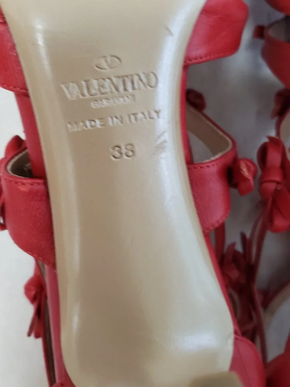 Valentino Garavani Women's Size 8/38 Red French Bow Heel Strappy Leather Shoes